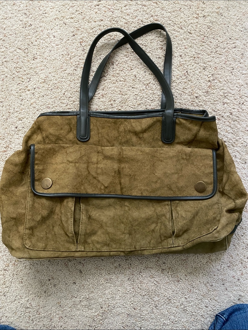 Nili Lotan Target Olive Green Shoulder Bag.